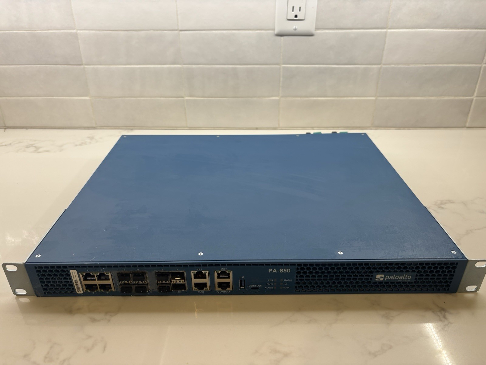 Palo Alto PA-850 security appliance Enterprise Firewall