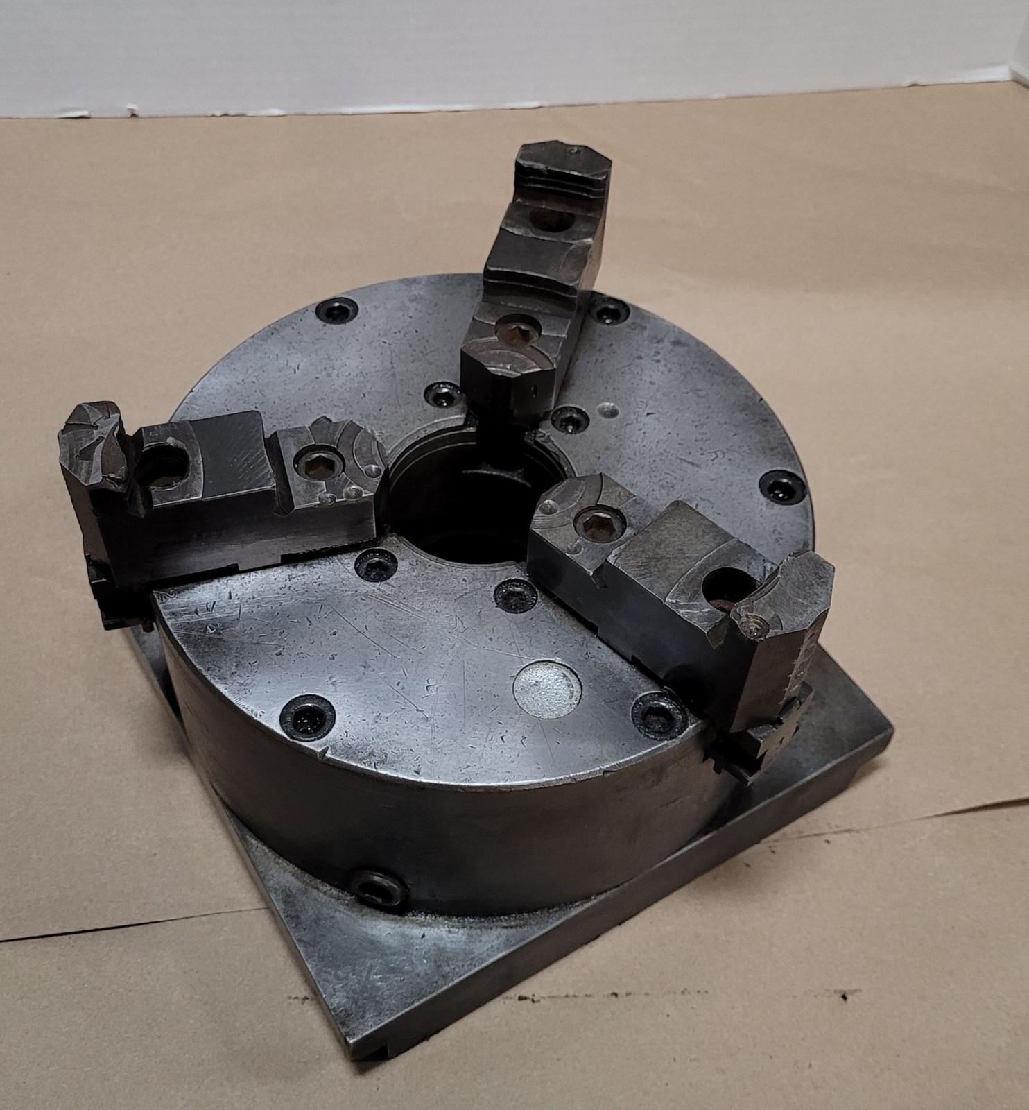 Buck – 2083R – 8'' - 3 Jaw Chuck