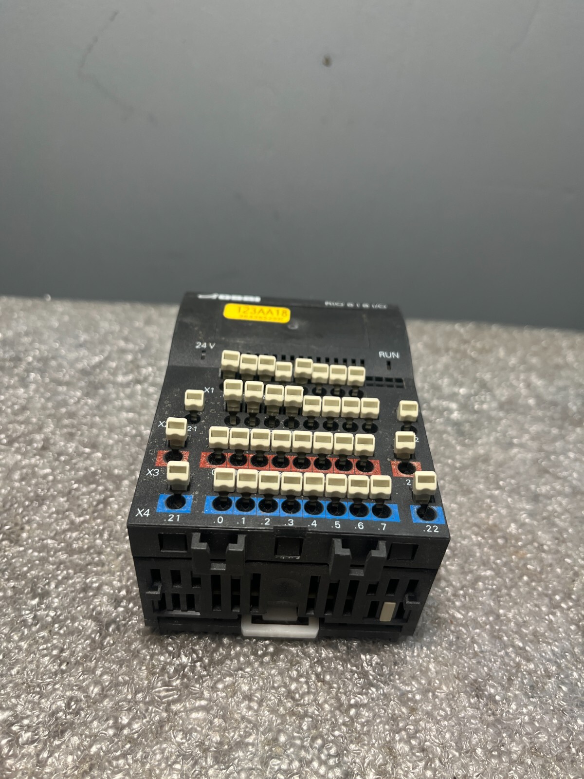 SCHLEICHER RIO 8 I/O / #D O1TA 4522  PLC MODULE 36438529K