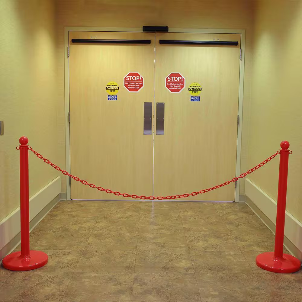 Medium Duty Stanchion and Chain Kit in Red