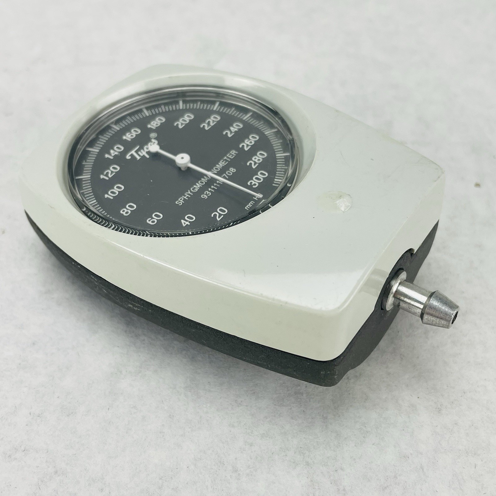 Tycos Hand Aneroid Sphygmomanometer Gauge