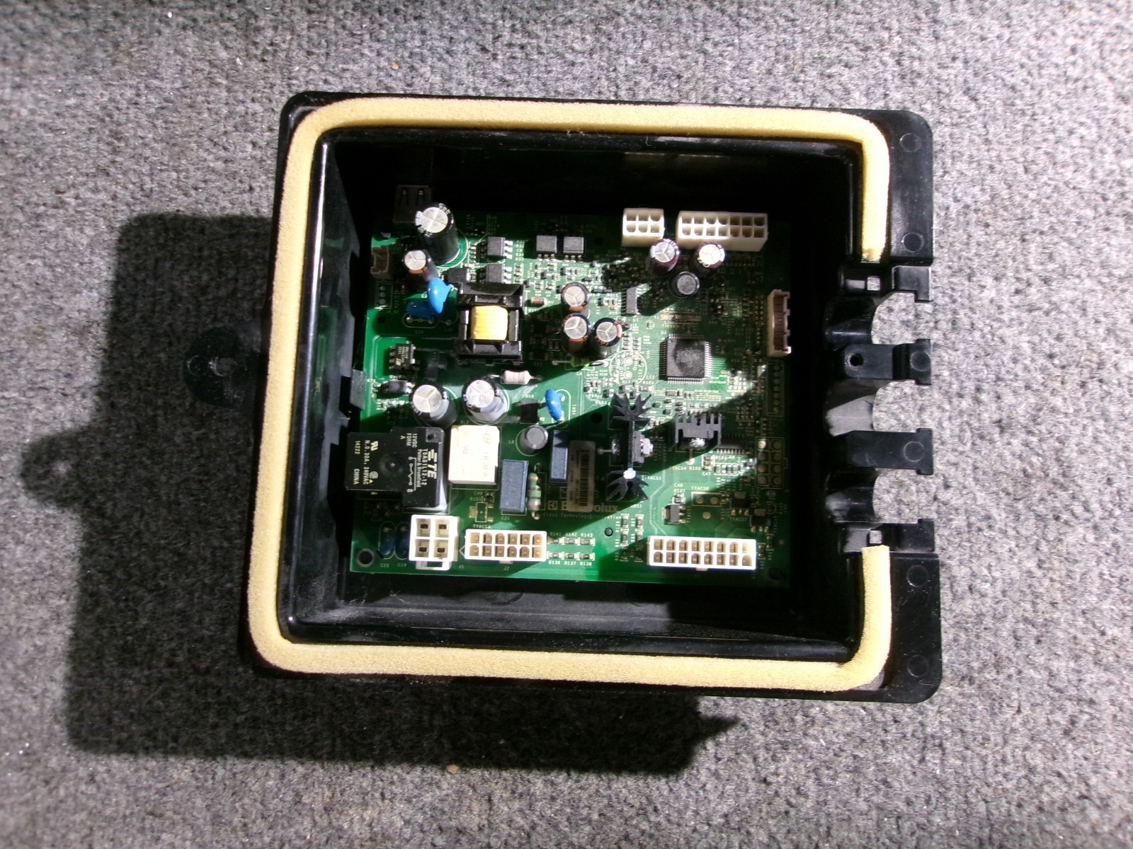 5304497976 FRIGIDAIRE REFRIGERATOR MAIN CONTROL BOARD