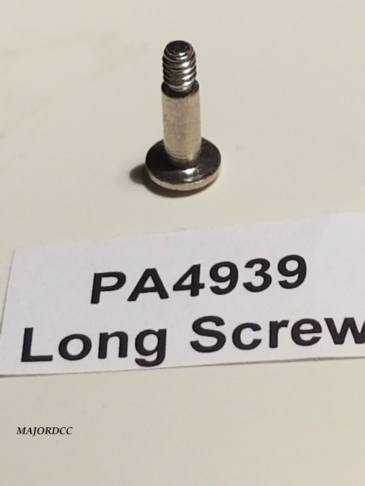 1 AMERICAN FLYER DRAWBAR SCREWS  -EXCELLENT QUALITY LONG  SCREW FOR STEAMERS