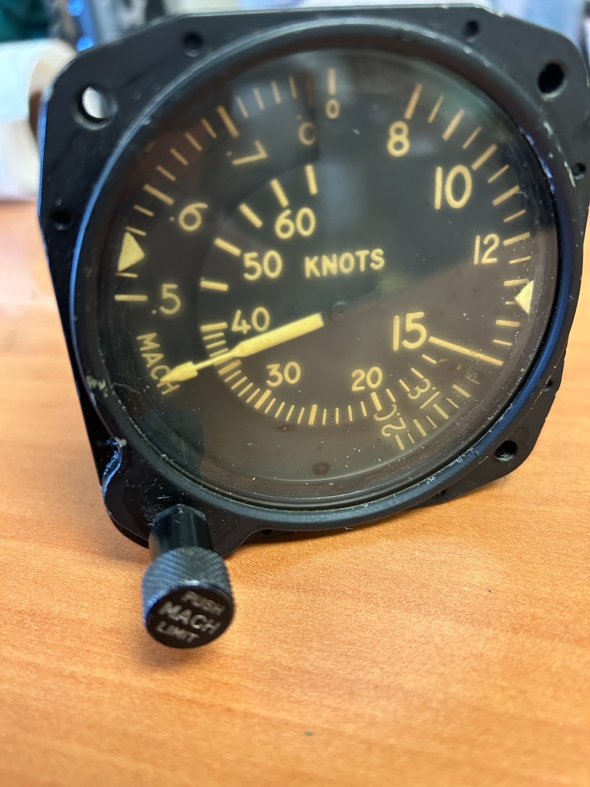 Authentic U.S. Kollsman Learjet Airspeed & Mach Number Indicator S/N 4184