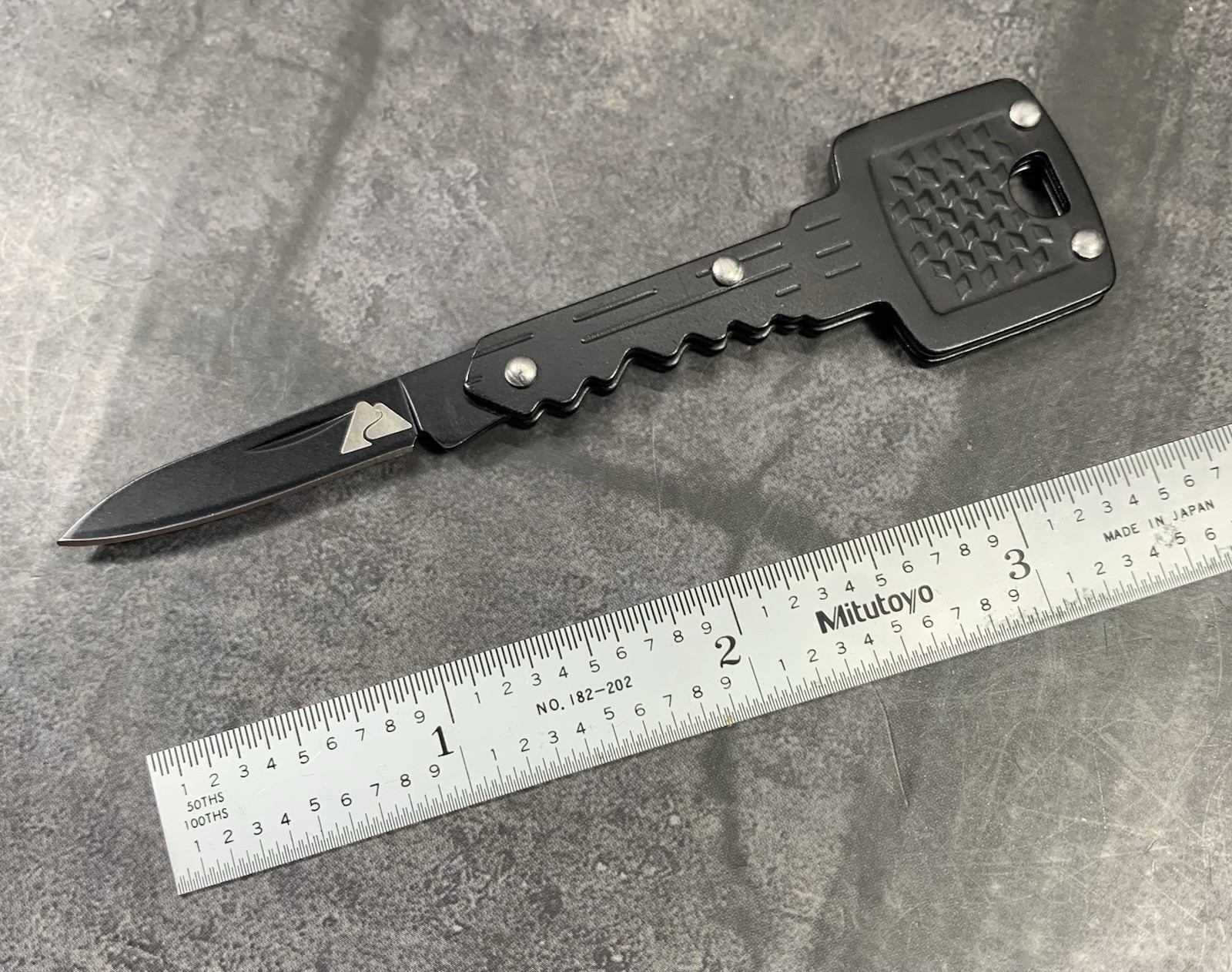 Ozark Trail EDC Keychain Key Ring Black Pocket Knife