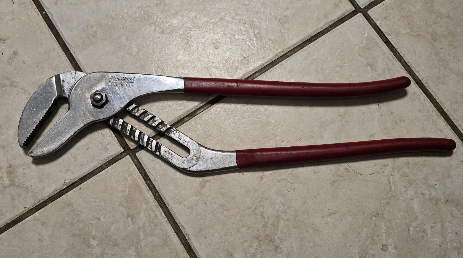 SNAP SALE ON BLUE-POINT 20" MASSIVE LONG TONGUE & GROOVE RED GRIP PLIERS HL120P