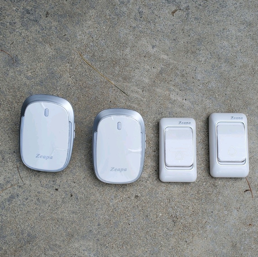 Zeapa Wireless Doorbell 2 Pack Appears New In Box