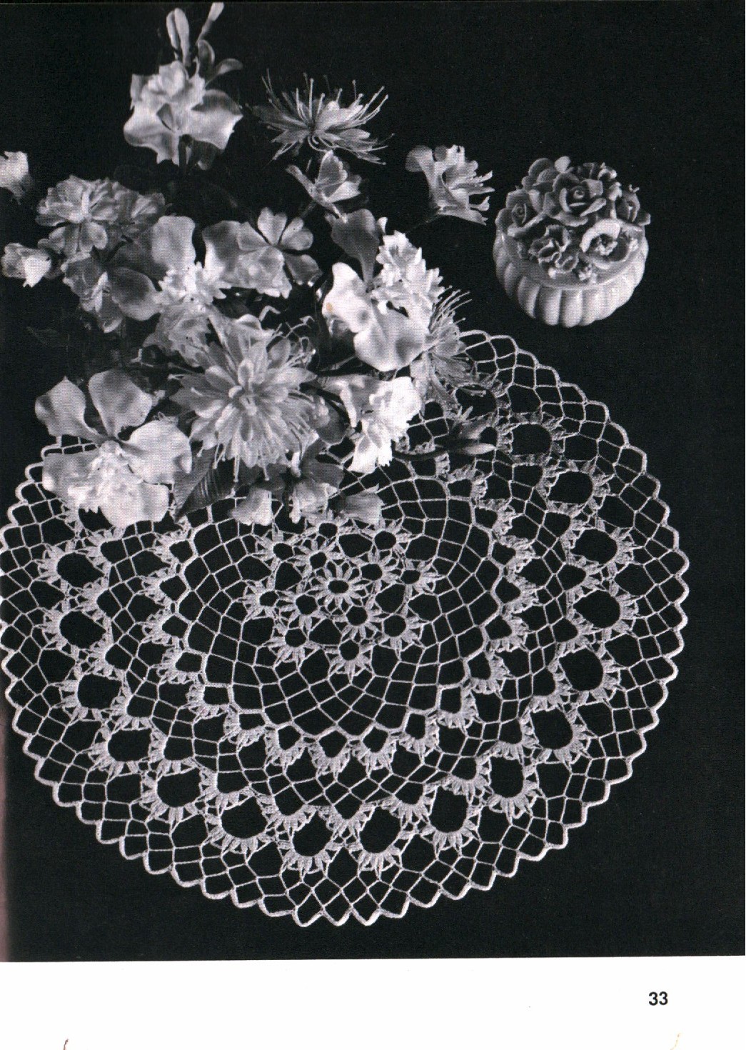 Priscilla Doilies | Coats & Clark 174