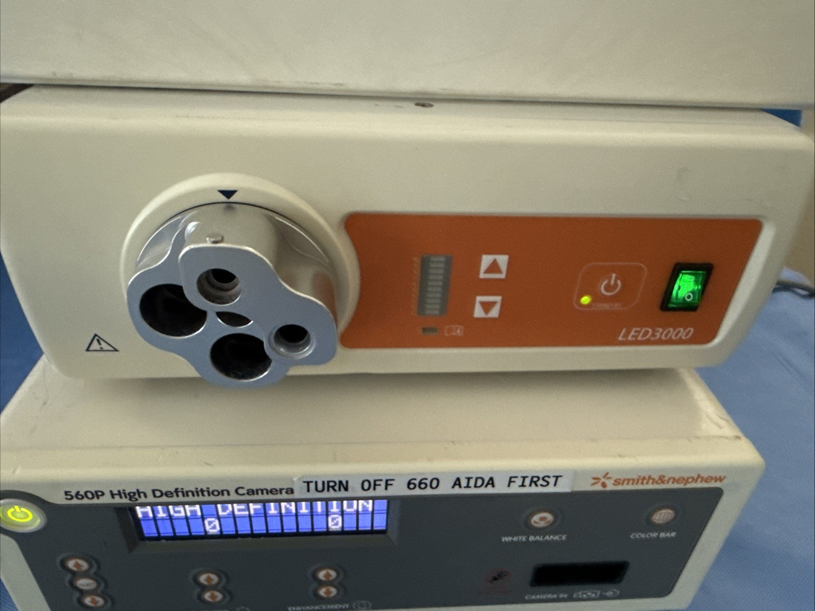 Smith and Nephew 560P HD camera system & LED3000 light source & camera head