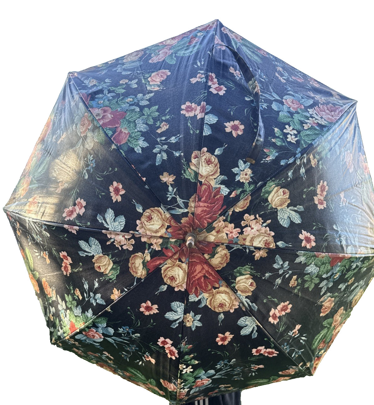 VTG Oilcloth Umbrella Floral Garden Parasol Curved Wood Handle Cottage Country