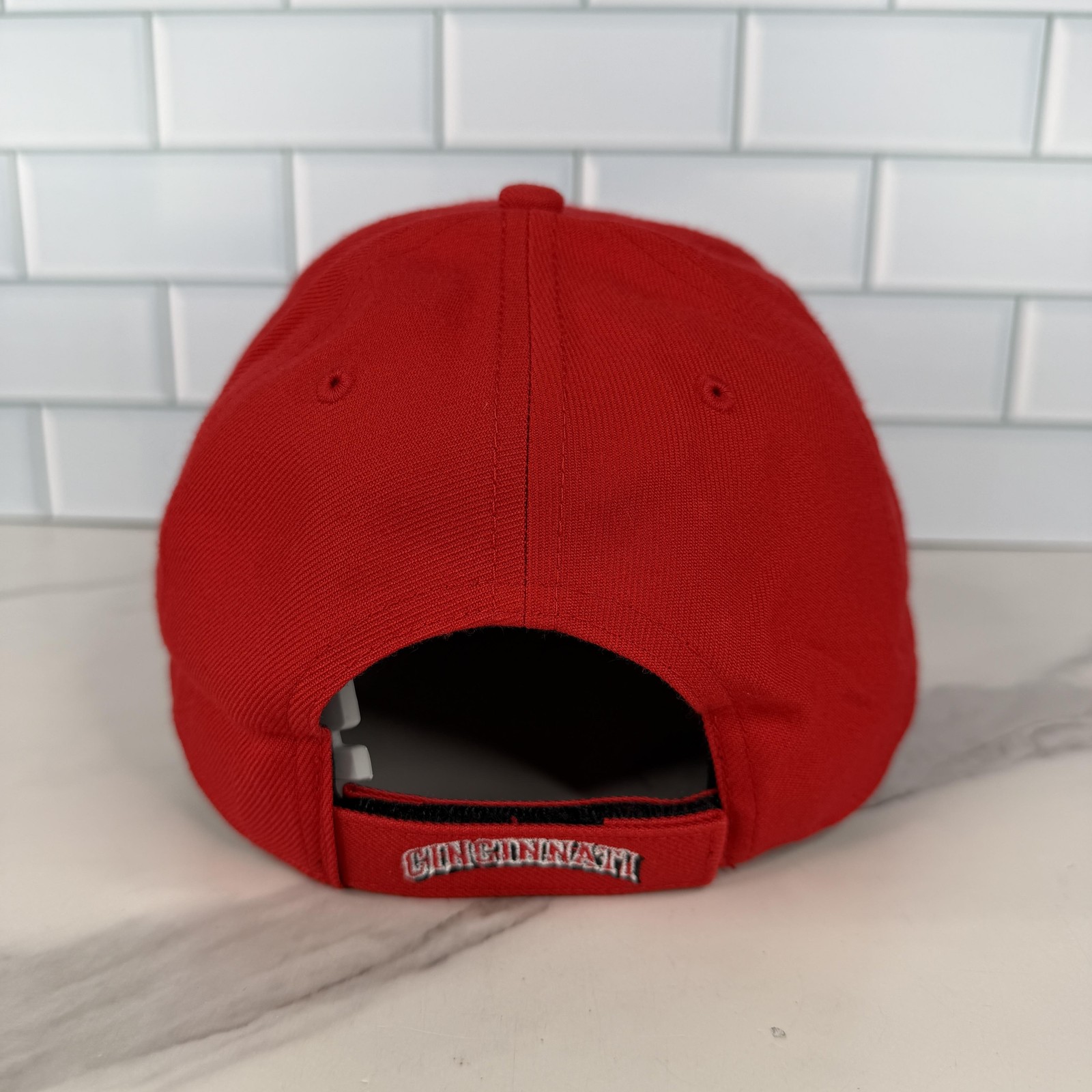 Cincinnati Reds Hat Cap Adjustable Mens Red Baseball 47 MVP Structured NEW