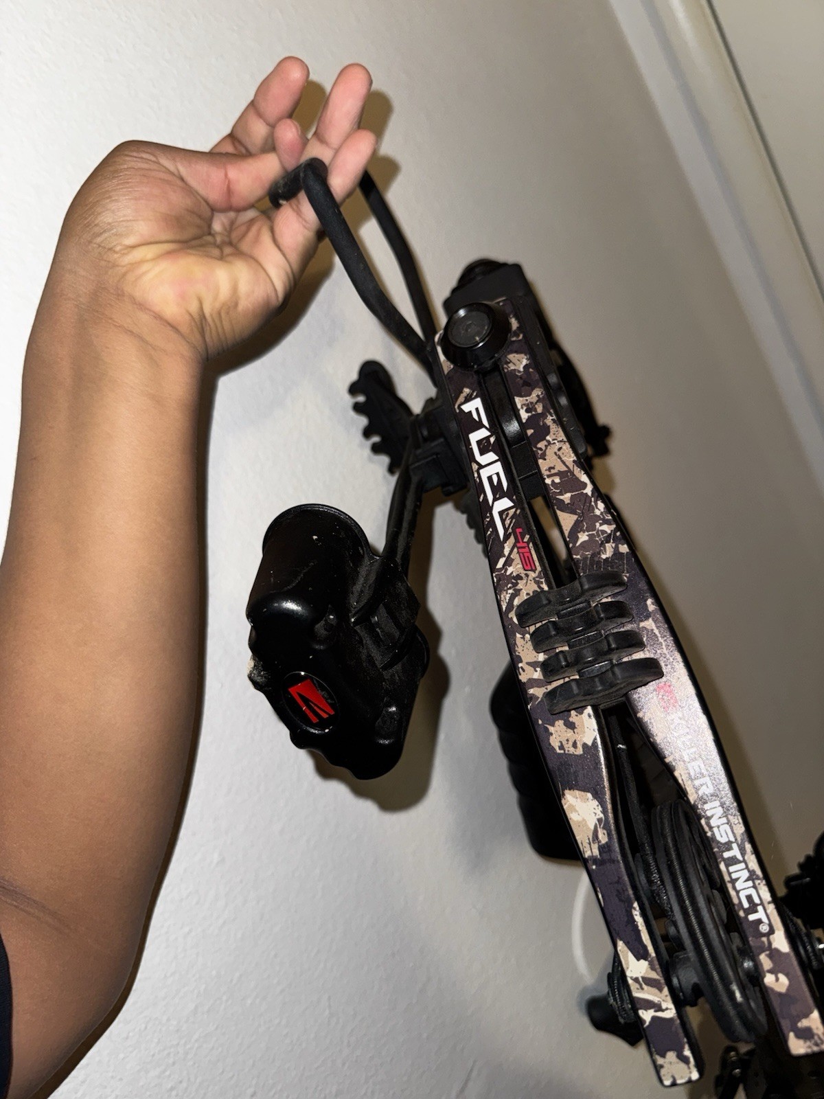 Killer Instinct Fierce 405 Crossbow w/ Scope 405fps 185lb Black Gray Camo