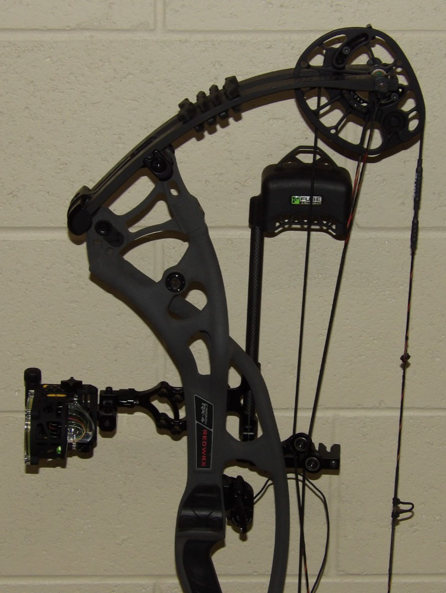 Hoyt Carbon RX-4 Ultra Bow Package- 60/70 lb- RX4- 27 to 30" DL- Storm Finish