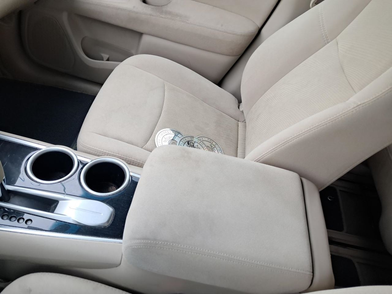 PATHFINDR 2015 Glove Box 4903020