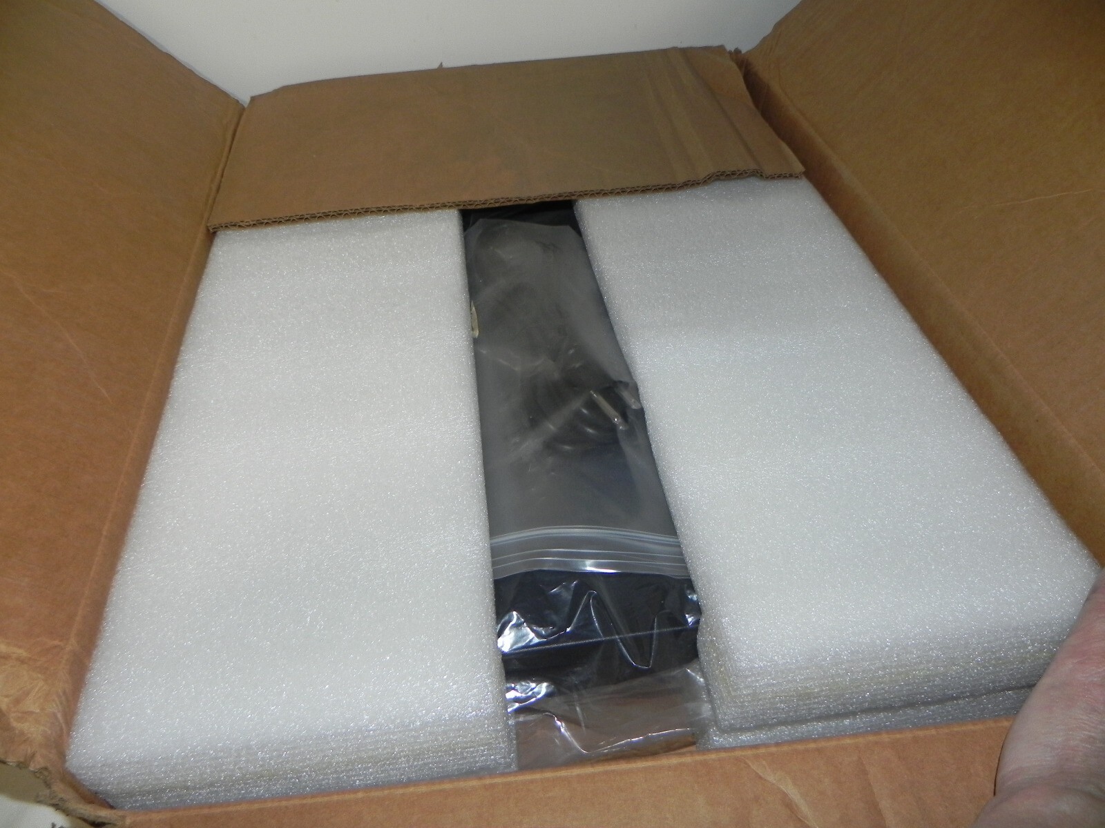 SUPERLOGICS Model SL-1U-A25-GC Rack Mount D425KT Computer System Processor Contr