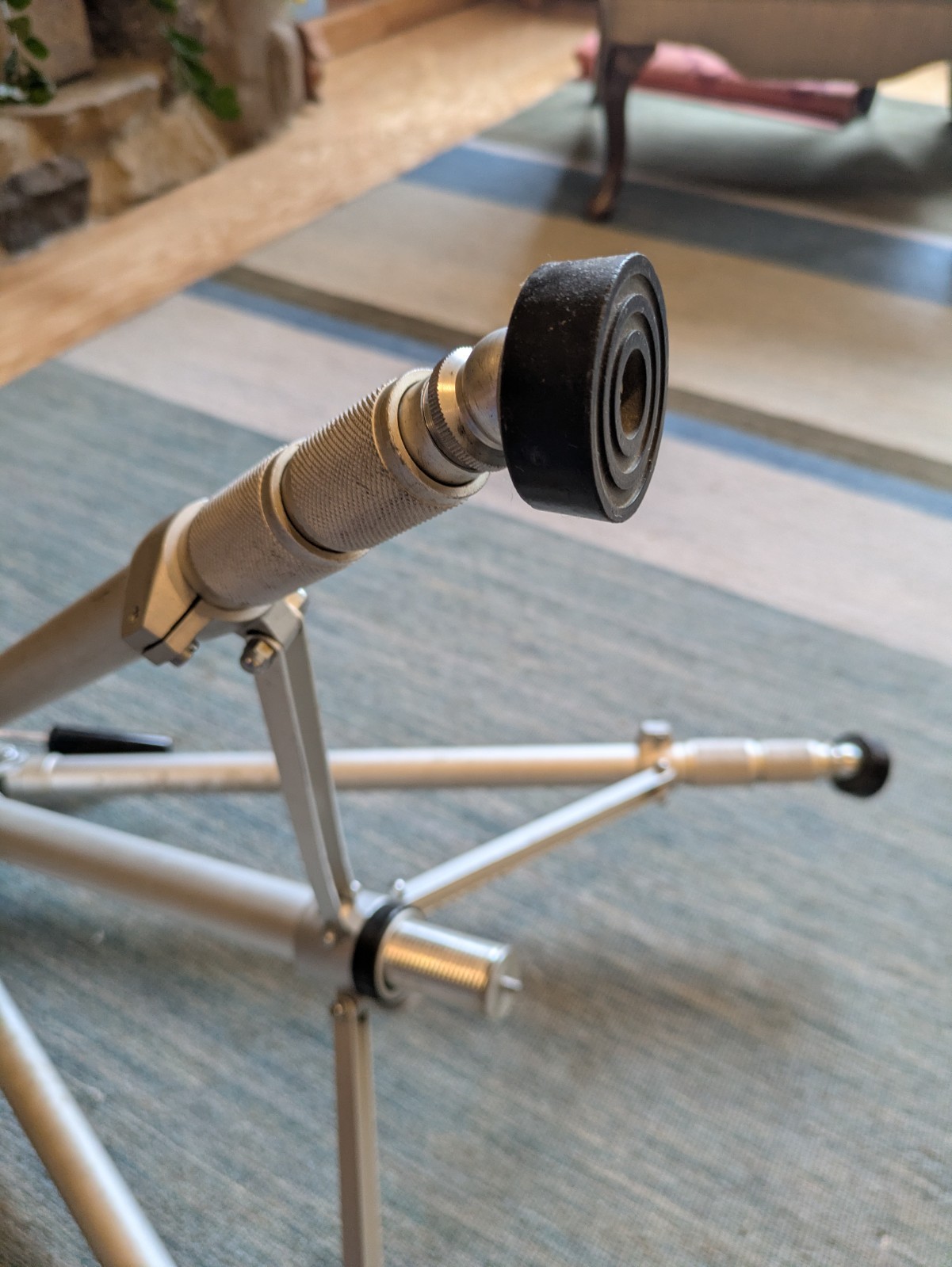 GoldCrest Heavy Duty Tripod