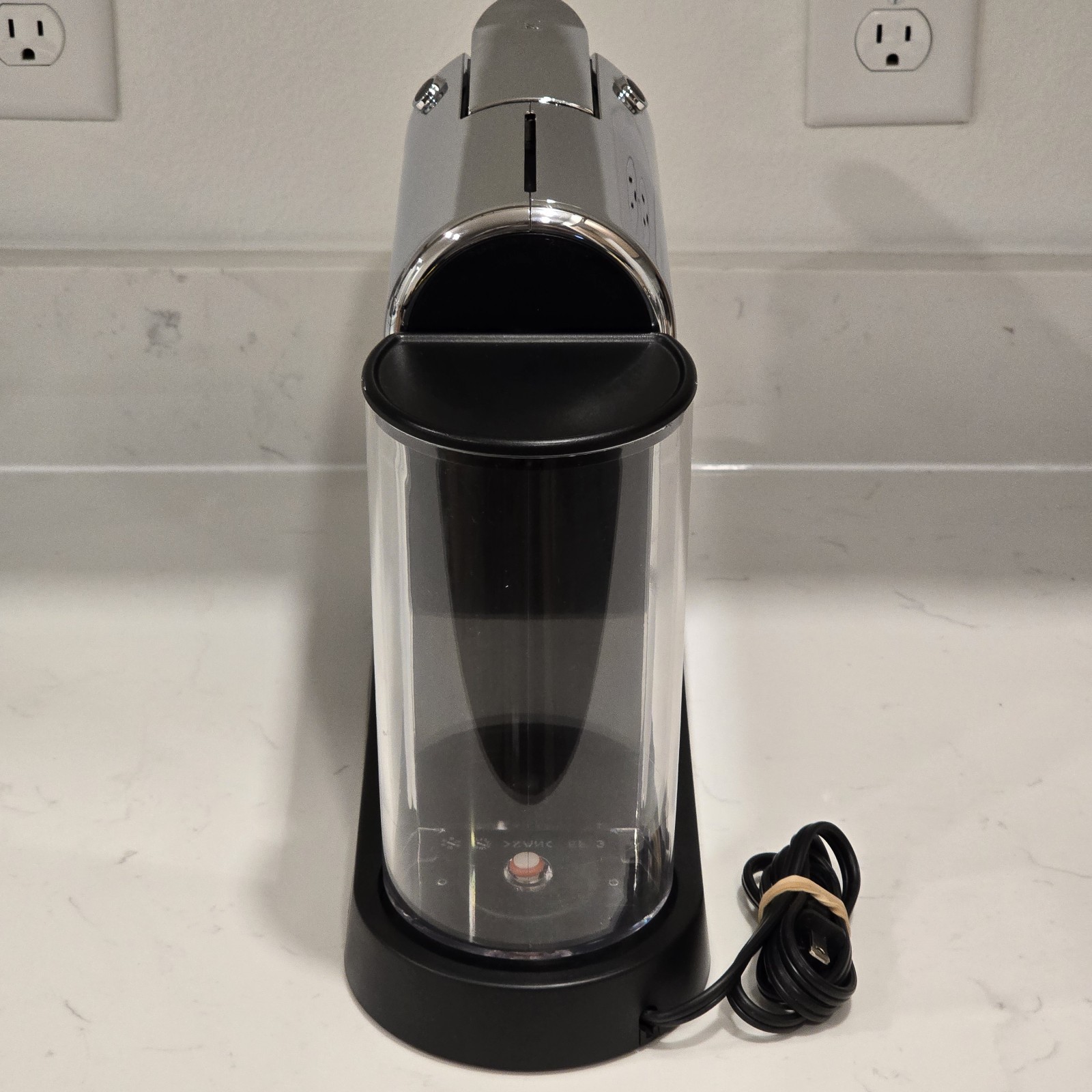 Nespresso CitiZ Chrome Espresso Machine, Type D111 - RARE
