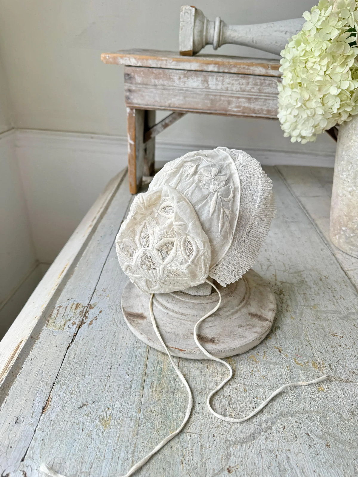 French antique bonnet Tulle white lace needlework embroidered embroidery Coiffe
