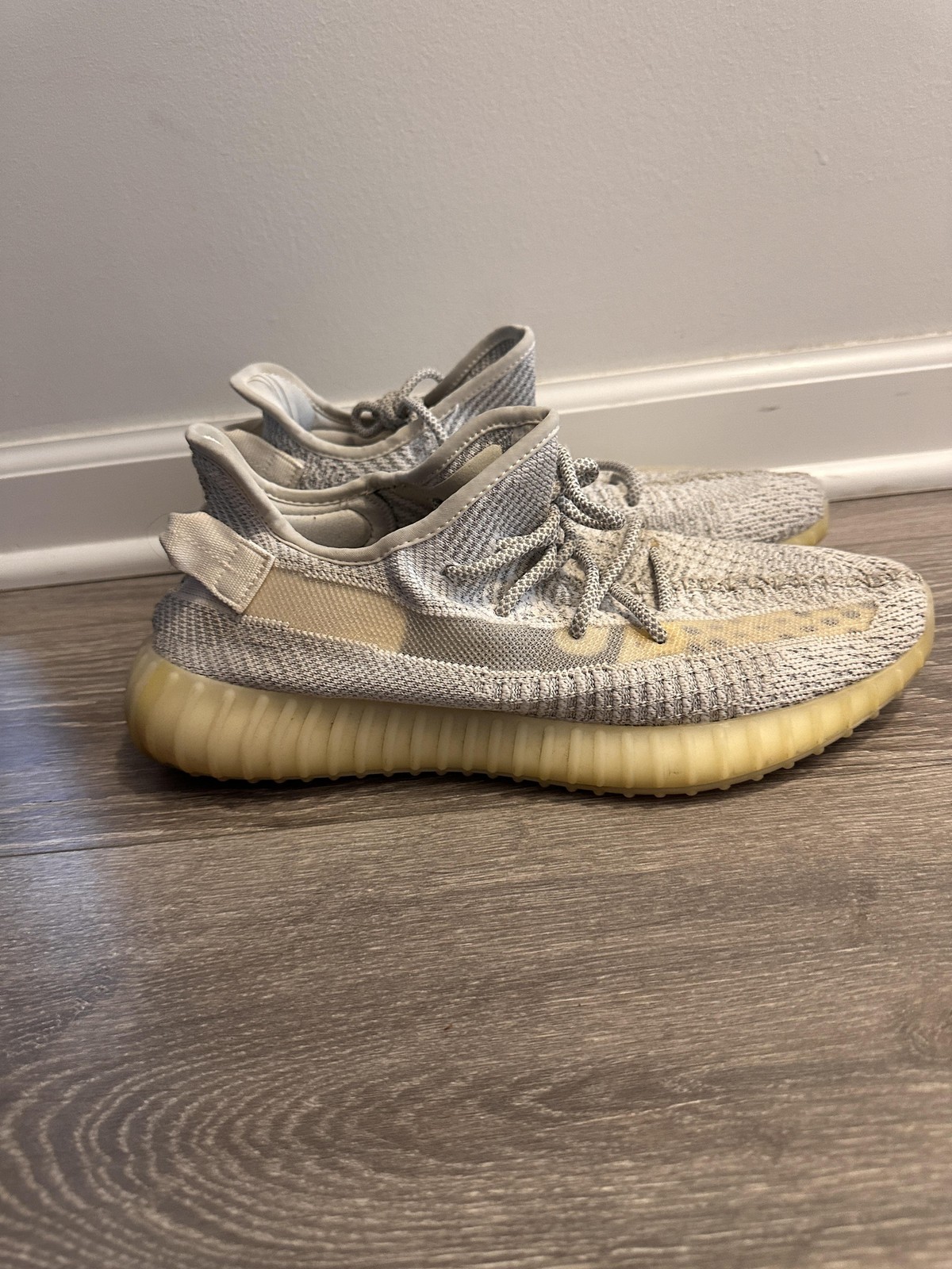 Adidas Yeezy Boost 350 V2 Shoes Mens 10.5 Grey Cream Knit Lifestyle Sneakers