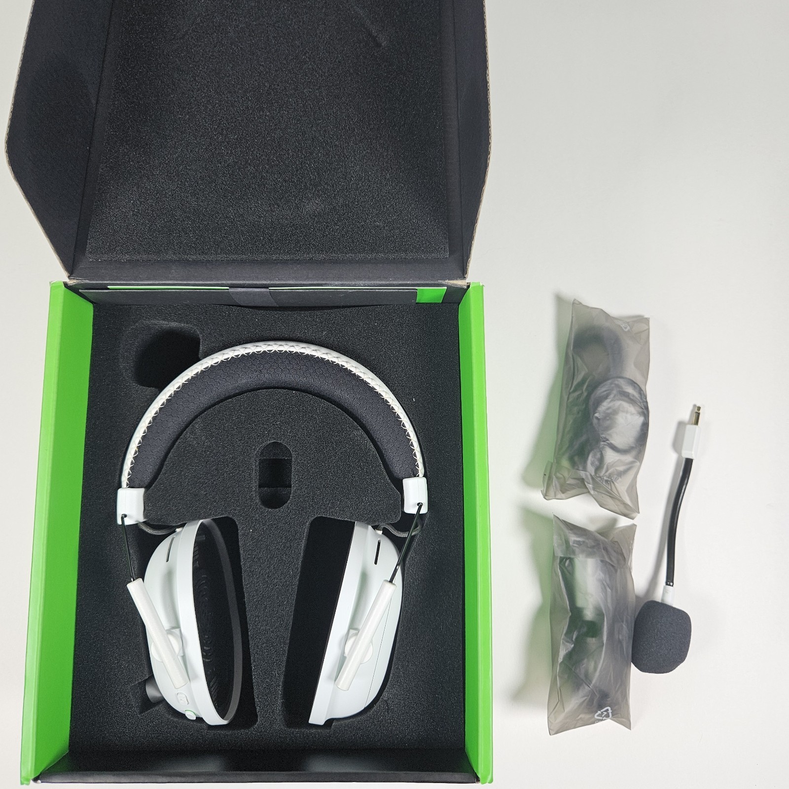 Razer BlackShark V2 Pro Wireless Gaming Headset White RZ04-04530400