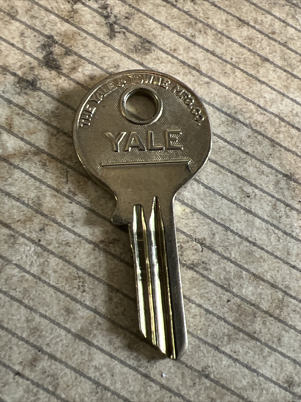 Lot Of 10 Yale JB Keyway Key Blanks Nickel Silver 4 Pin NOS