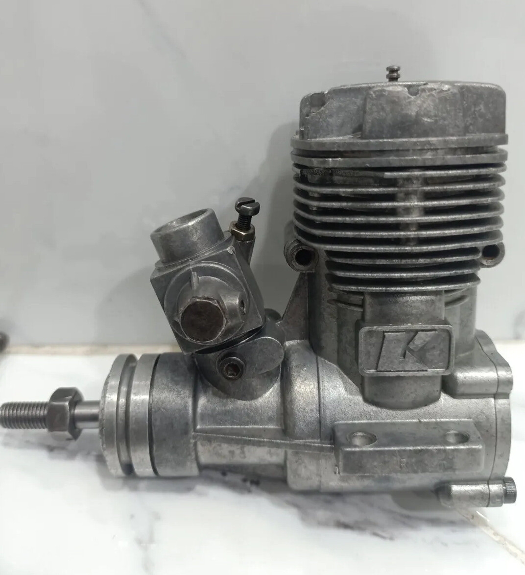 Kyosho 40 Nitro Airplane Engine. 2-Stroke Strong Compression