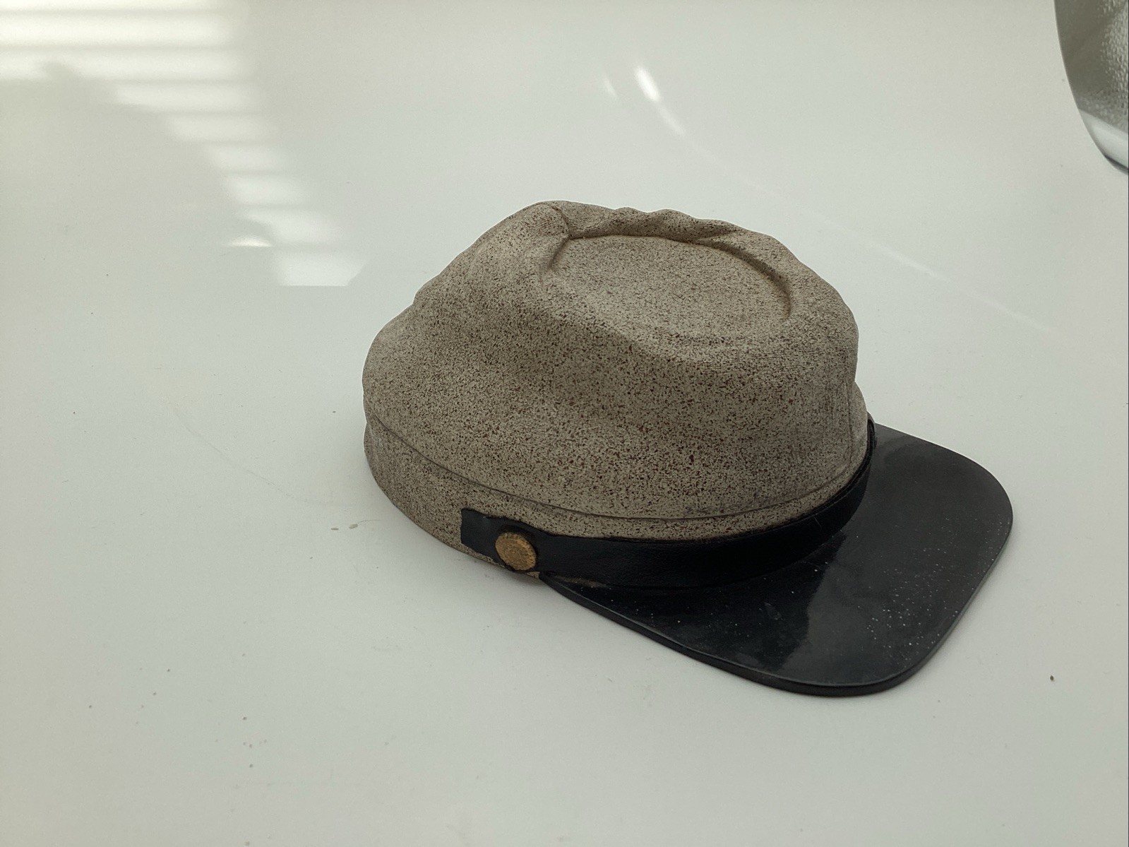 Reproduction Civil War grey CSA forage cap Made Of Resin