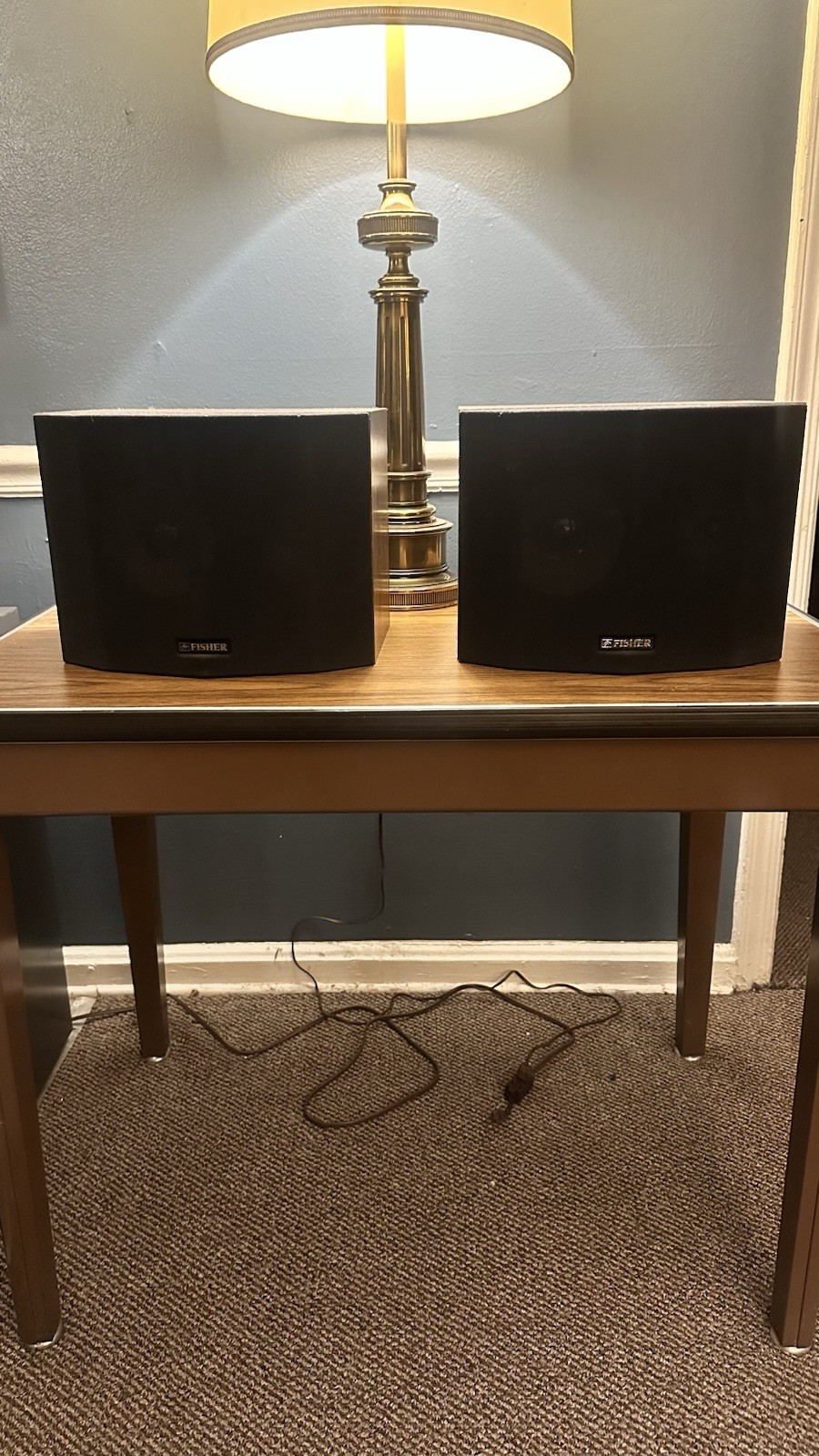 Fisher WS- 460B 2-Way Bookshelf Speakers Set of 2 Wood Grain Vinyl - WORKS