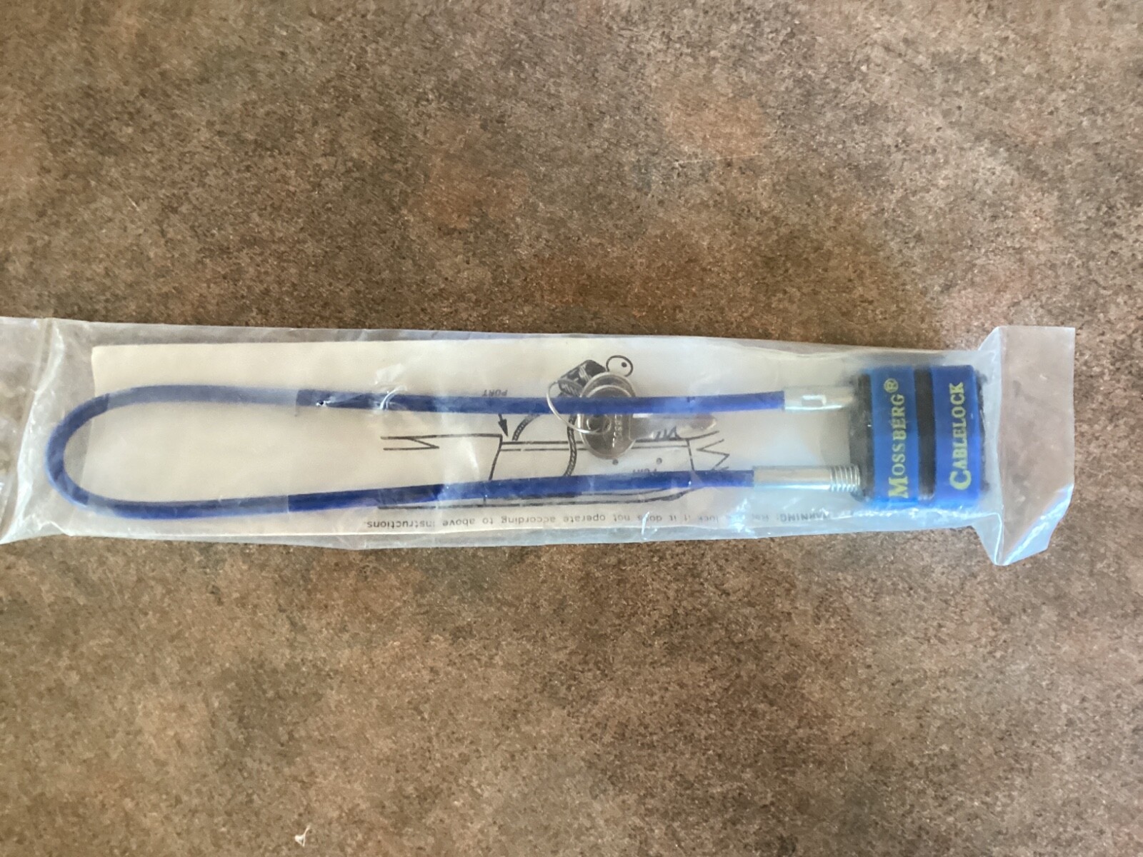 NEW  Mossberg Cable Lock Gun Rifle / Firearm Locks - Blue Safety w/ Keys