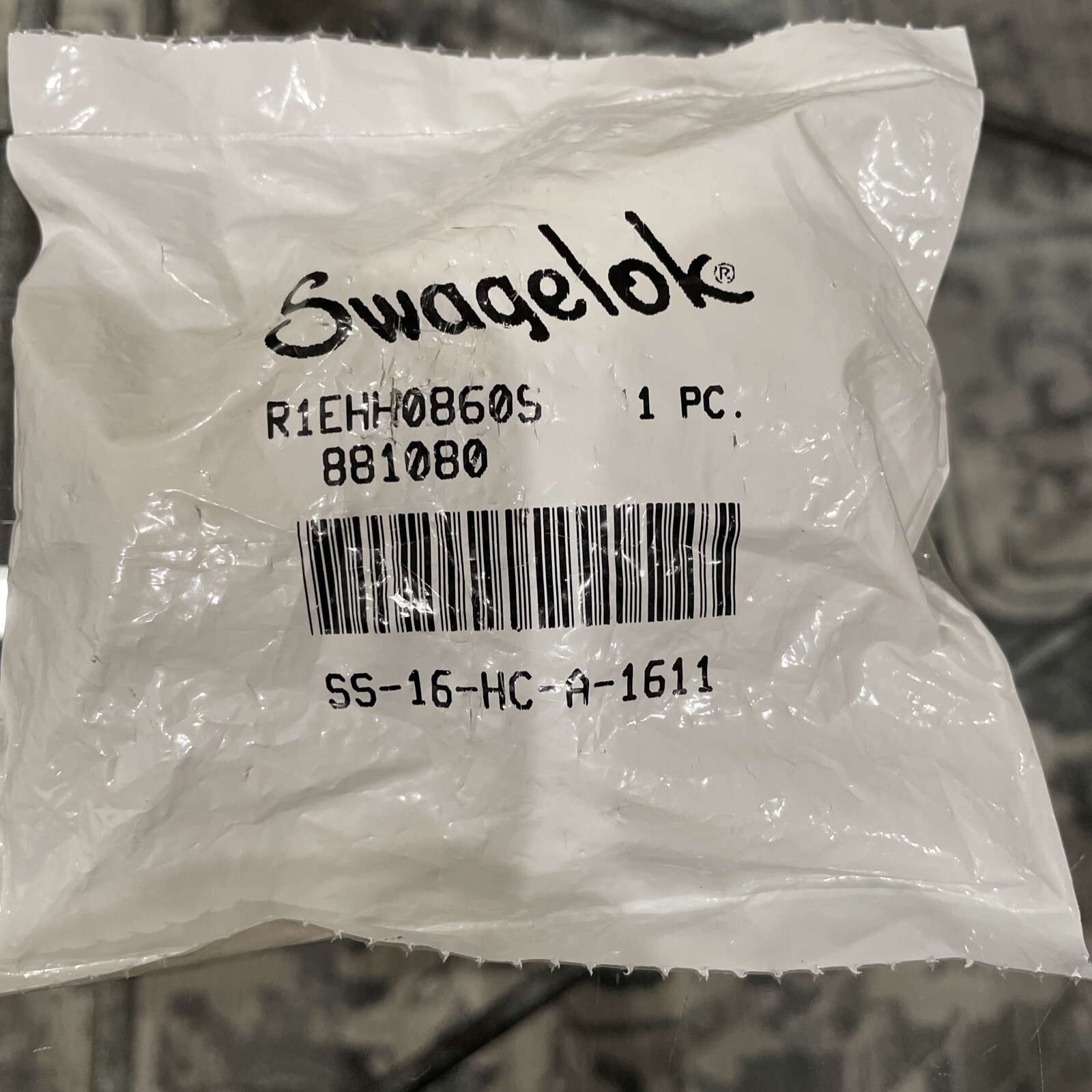SWAGELOK SS-16-HC-A-1611 / SS16HCA1611 (NEW NO BOX)