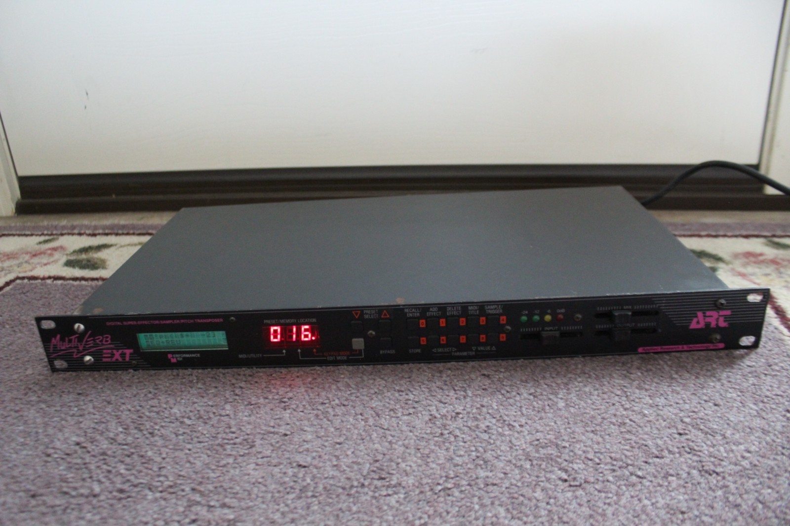 ART MultiVerb EXT Multi-Effects Processor Delay Distortion Rack Mount 1990s