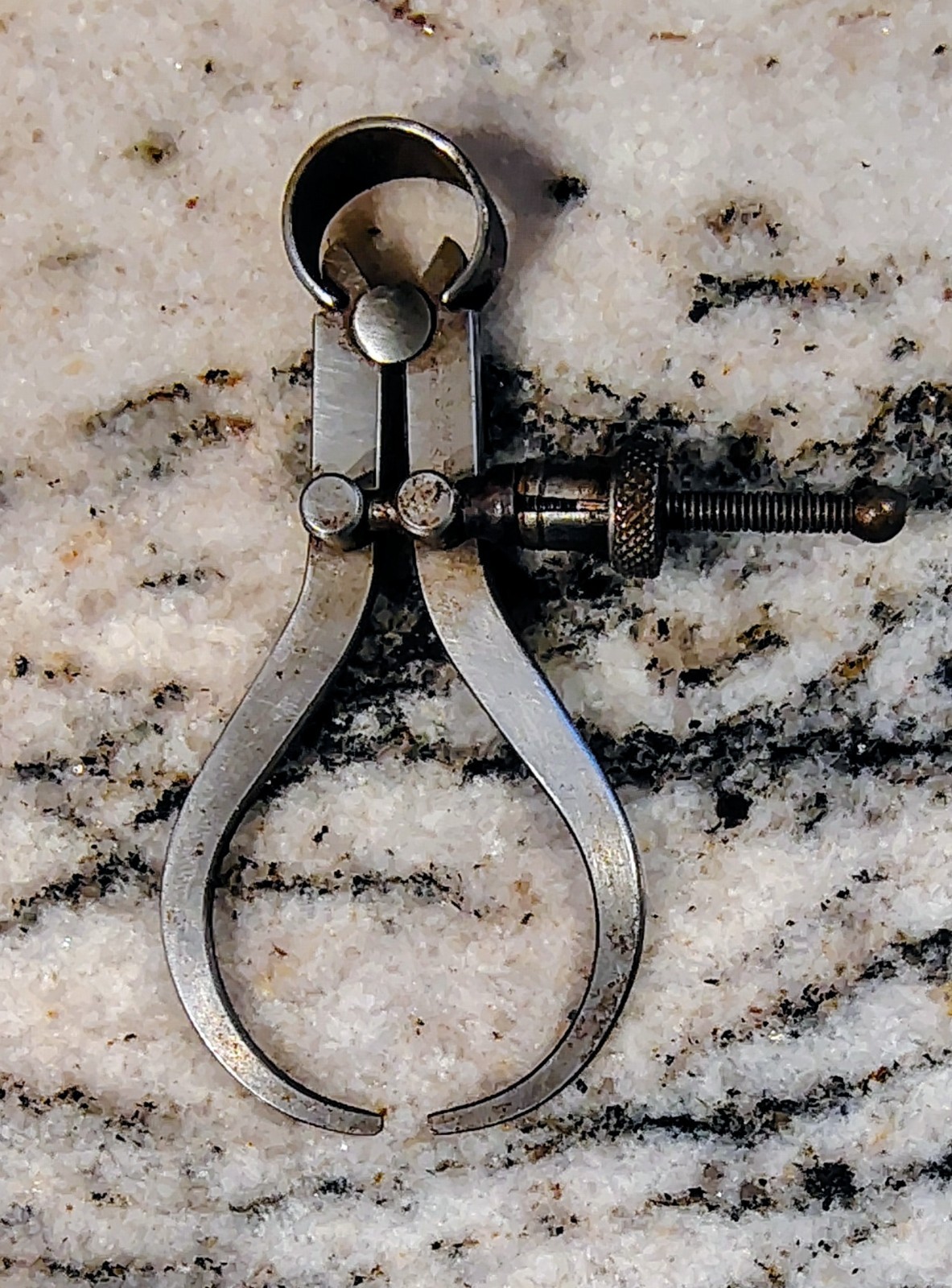 🗽MINI 2-1/4" OD CALIPER WITH QUICK NUT