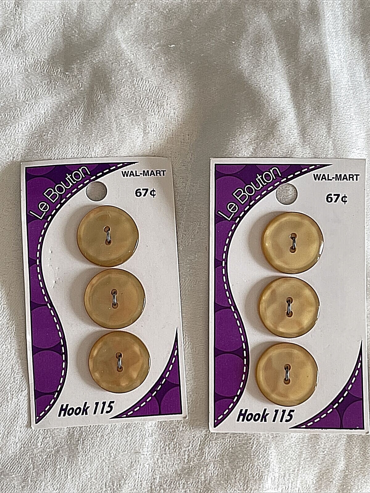 New Carded Buttons/Set of 7