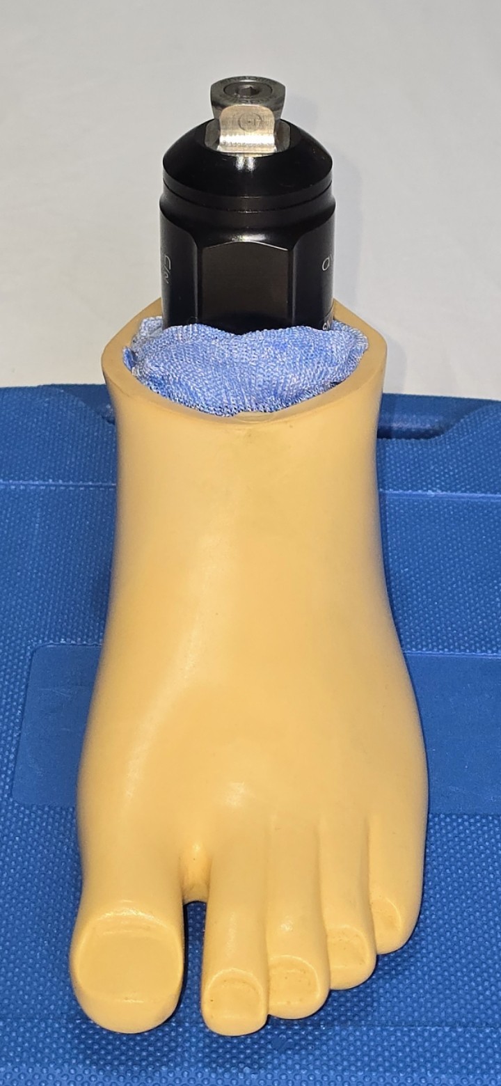 Blatchford avalon K2 Prosthetic Foot with shell Size 24 In excellent condition.