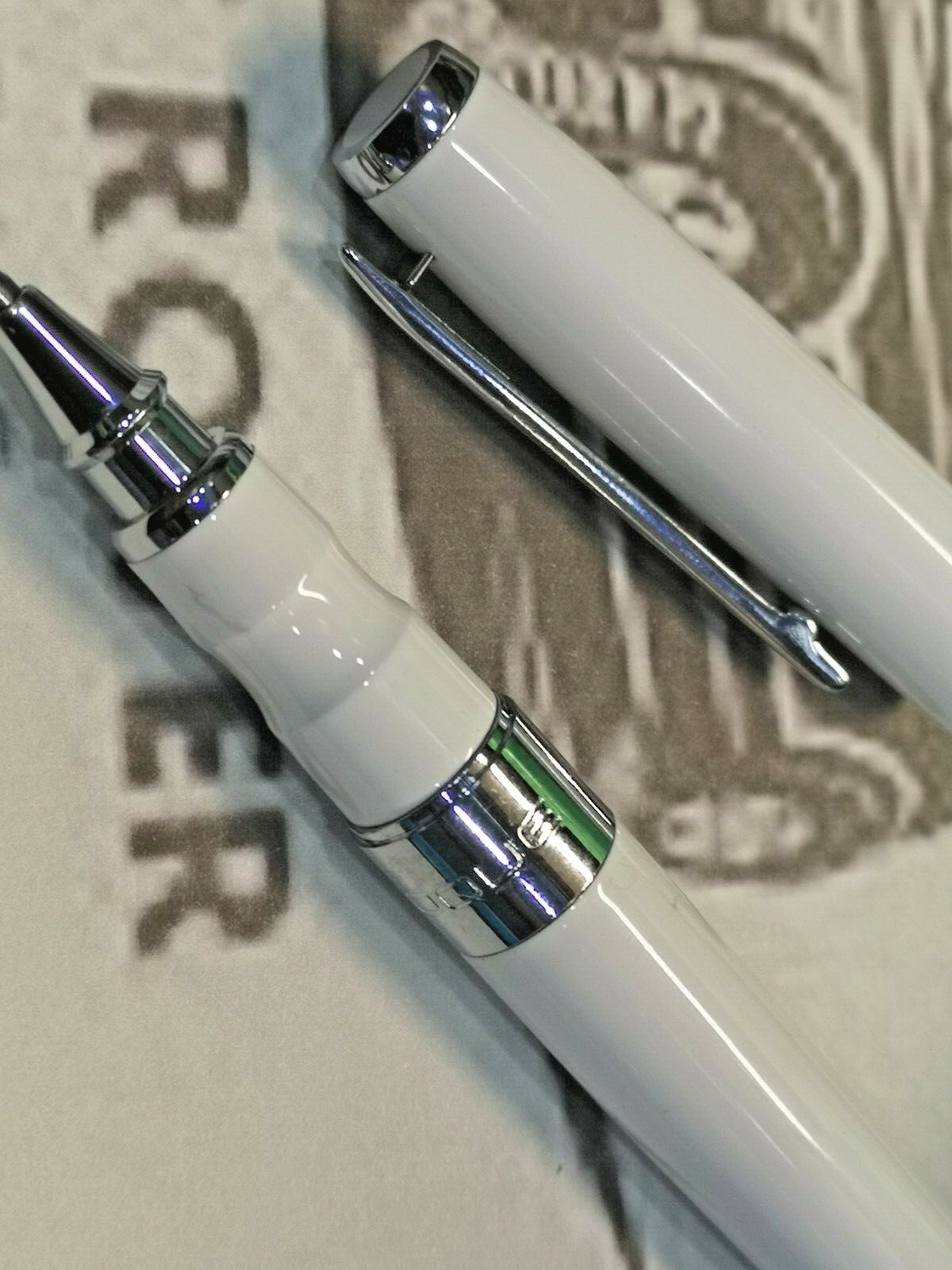 RANGE ROVER EVOQUE Collection Roller Ball point Pen New Genuine Black & Blue ink