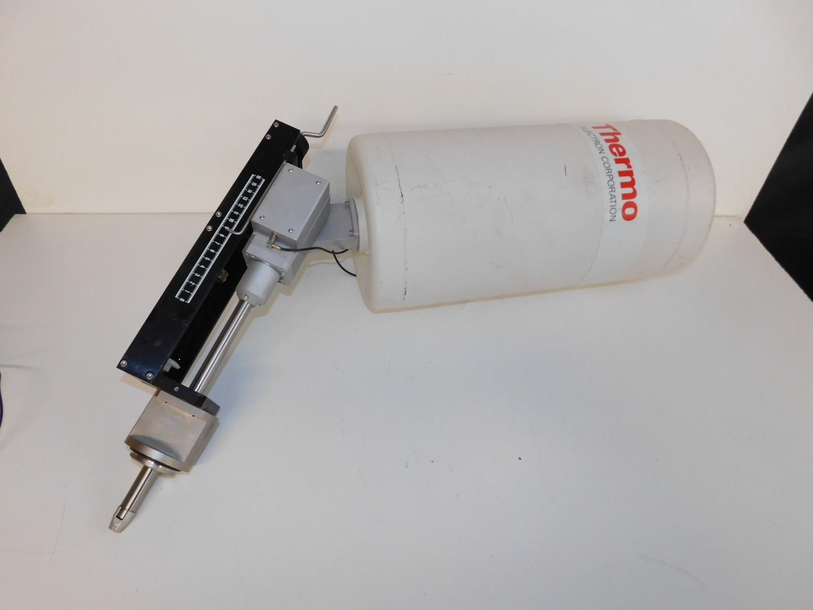 THERMO ELECTRON MODEL 7766A-3NES-SN EDS DETECTOR (UFG113)