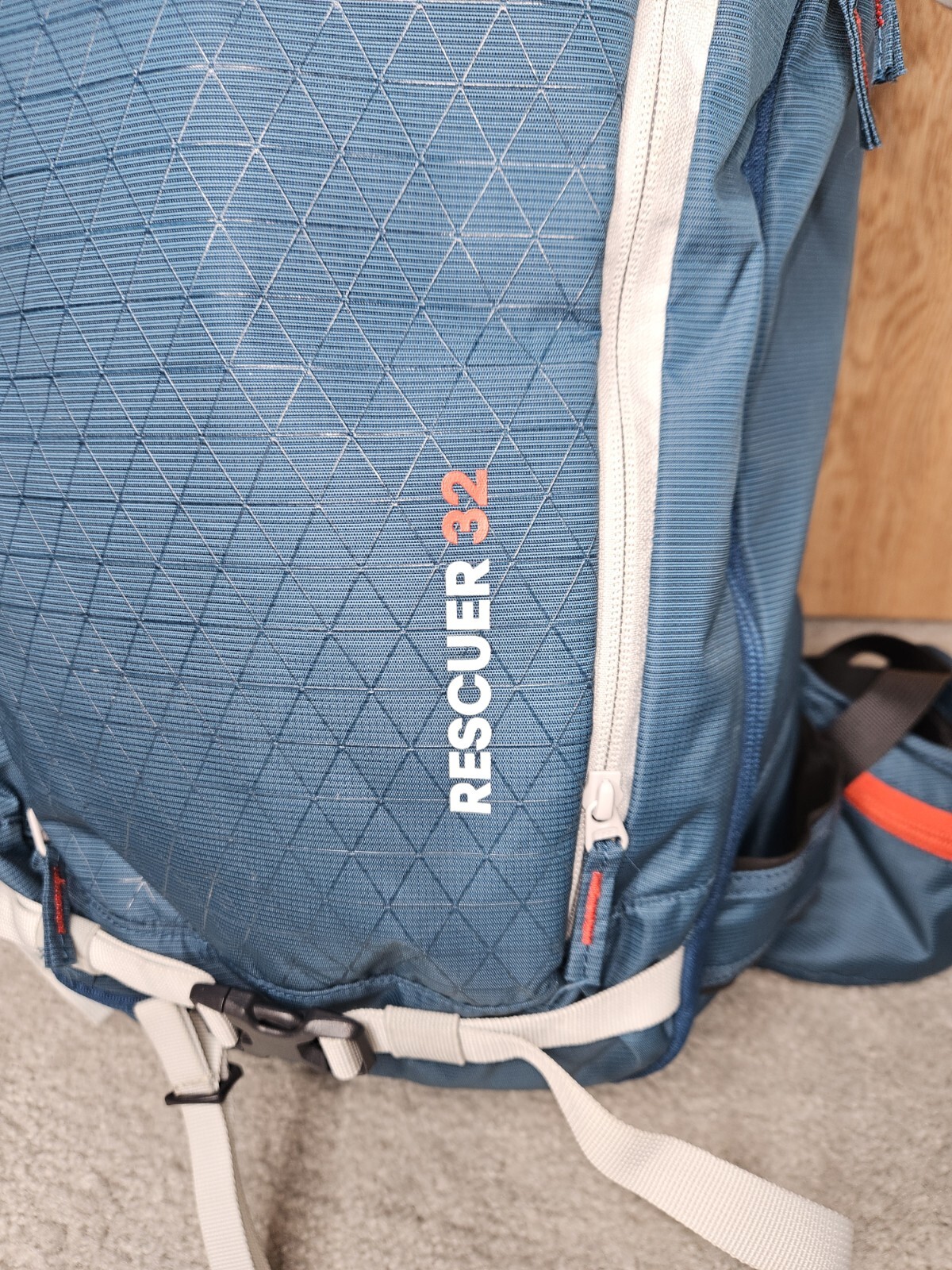 ARVA Rescuer 32L Backpack Turquoise Red Accents NICE!