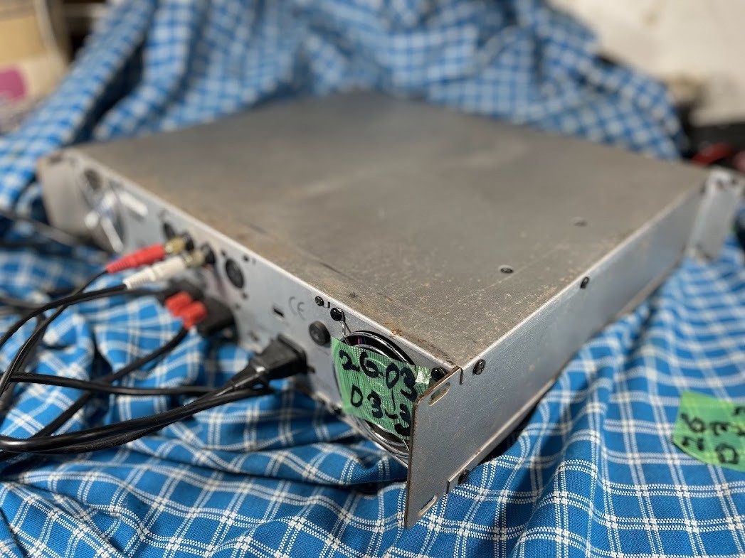 American Audio V2000 MK2 Power Amplifier 280W 8 Ohm Tested Working