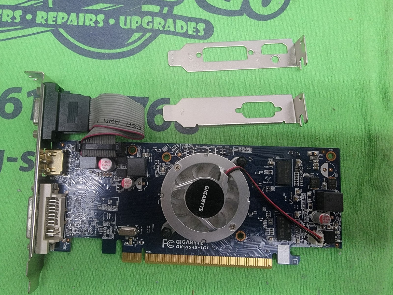 Gigabyte ATI Radeon HD5450 1GB DDR3 GV-R545-1GI VGA DVI HDMI w/LP Brackets
