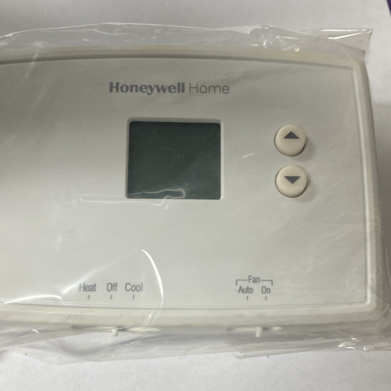 Honeywell Home RTH111 Series Non-Programmable Digital Thermostat White