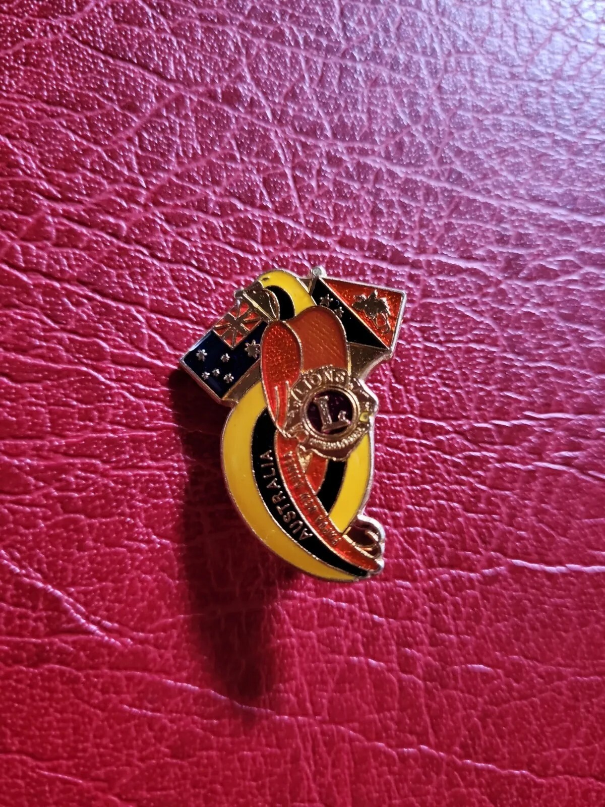 Pin Hatpin Walking Pin Brooch Australia Papua New Guinea
