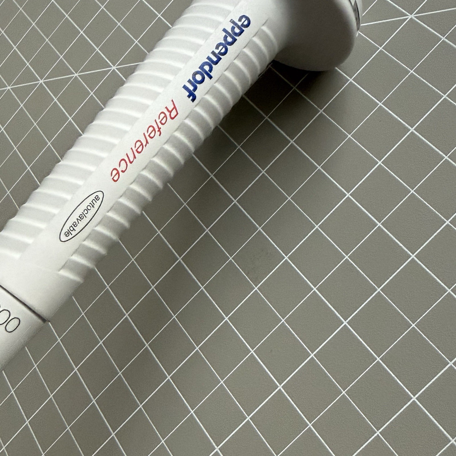 Eppendorf Reference 200µL Adjustable Single Channel Pipette PhysioCare Germany