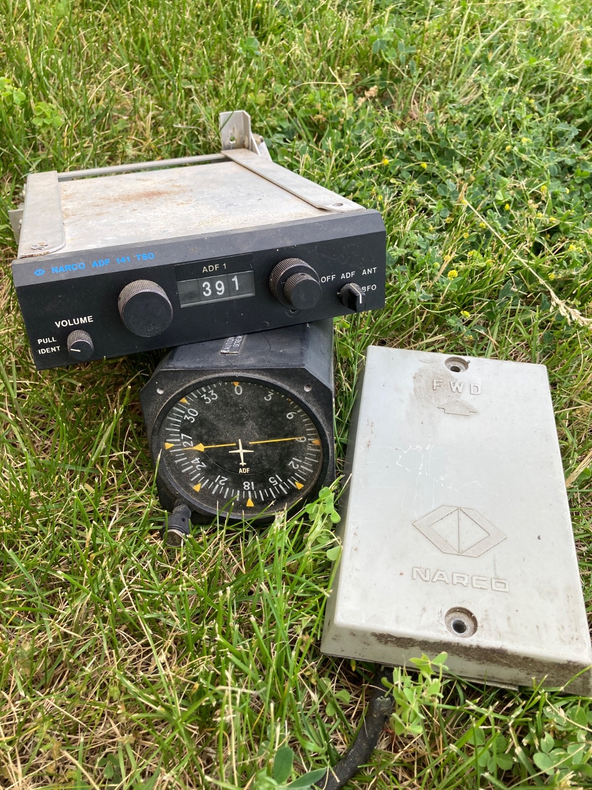 Narco ADF 141 TSO Avionics System – Receiver, Indicator Gauge, Loop Antenna Core