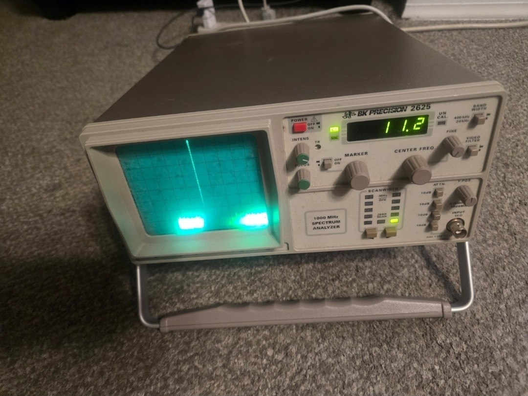 B&K Precision 2625 MHz Spectrum Analyzer MHz