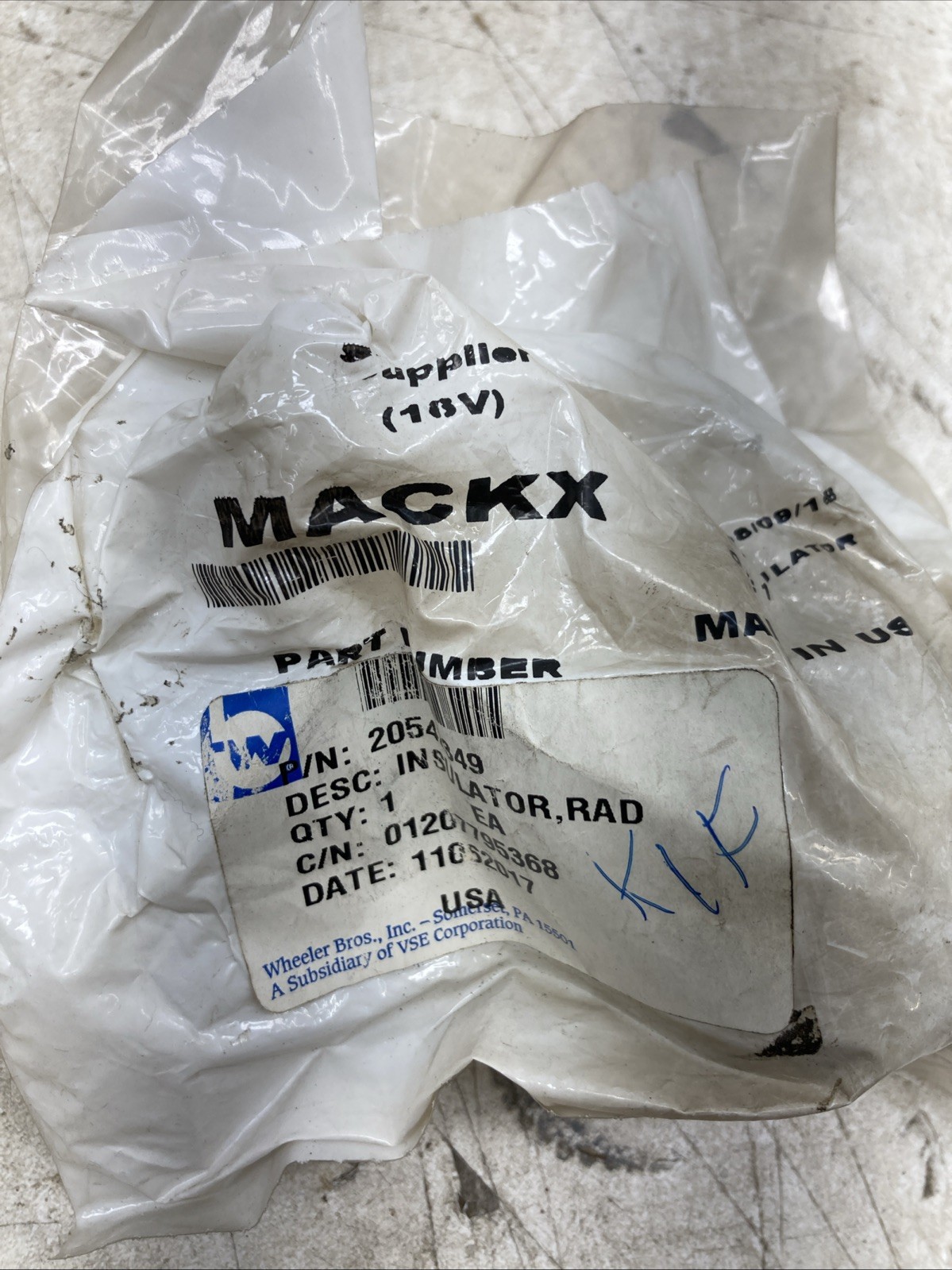 Genuine Mack Insulator 20542349 (New Old Stock)