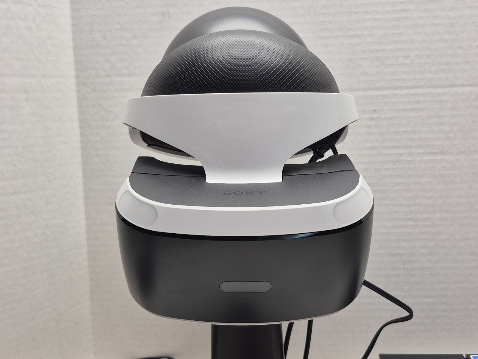 Sony Playstation VR Virtual Reality Headset Motion Controller Camera Charger PS4