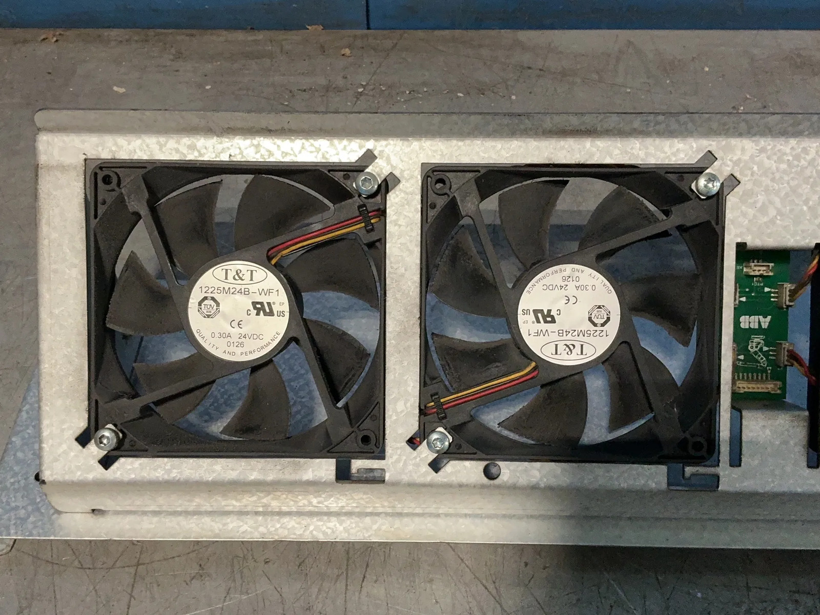 4X SERVO FAN UNIT