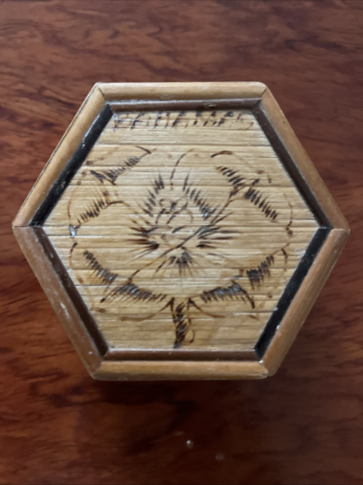 ⁠Vintage Bahamas Straw Marquetry 3" Hexagon Trinket Box Red Felt Lined Souvenir⁠