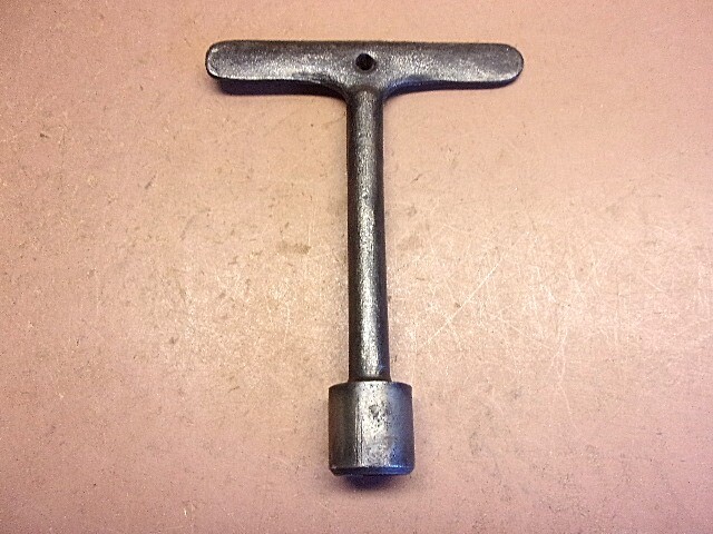 USMC No. 105H T-Handle Industrial Nut Driver United Shoe Mfg. Co. Nice'n'Clean!