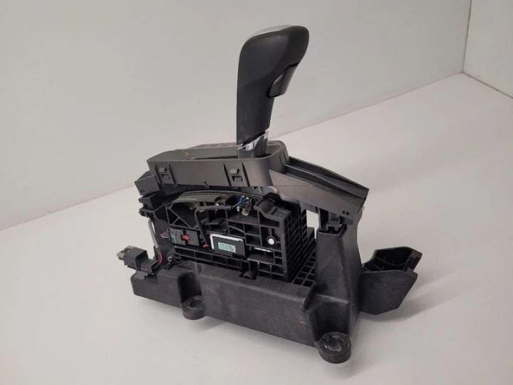 2010-2015 Chevy Equinox Automatic Transmission Floor Shifter Assembly OEM